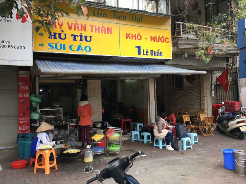 noodles-street-food-hanoi
